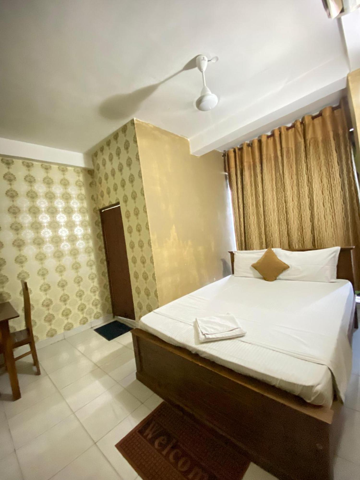 Airport City Hotel Katunayake Exterior photo